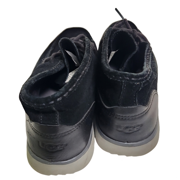 Ugg Hendrickson Chukka Boots Black Suede 1013862 Size 10 - Picture 4 of 9